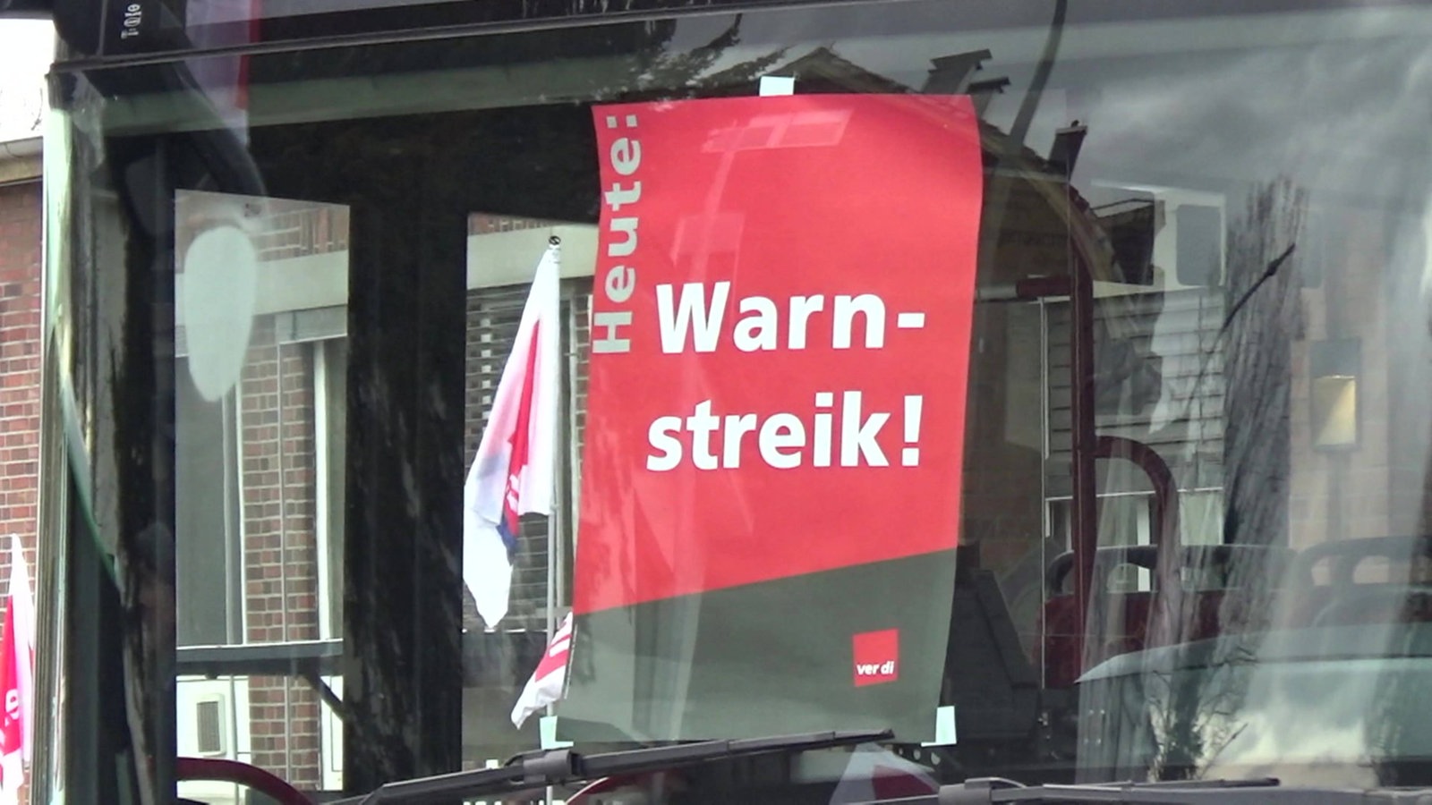 Logistical Nightmare: ÖPNV Strikes Reshape Matchday Travel